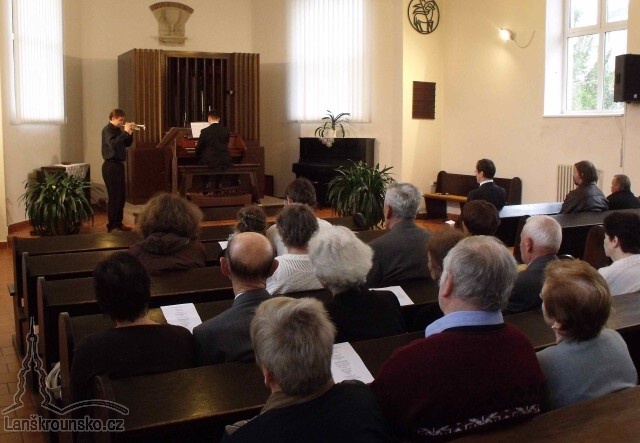 02_Velmi dobra akustika podtrhovala cisty zvuk varhan a predevsim trubky.jpg